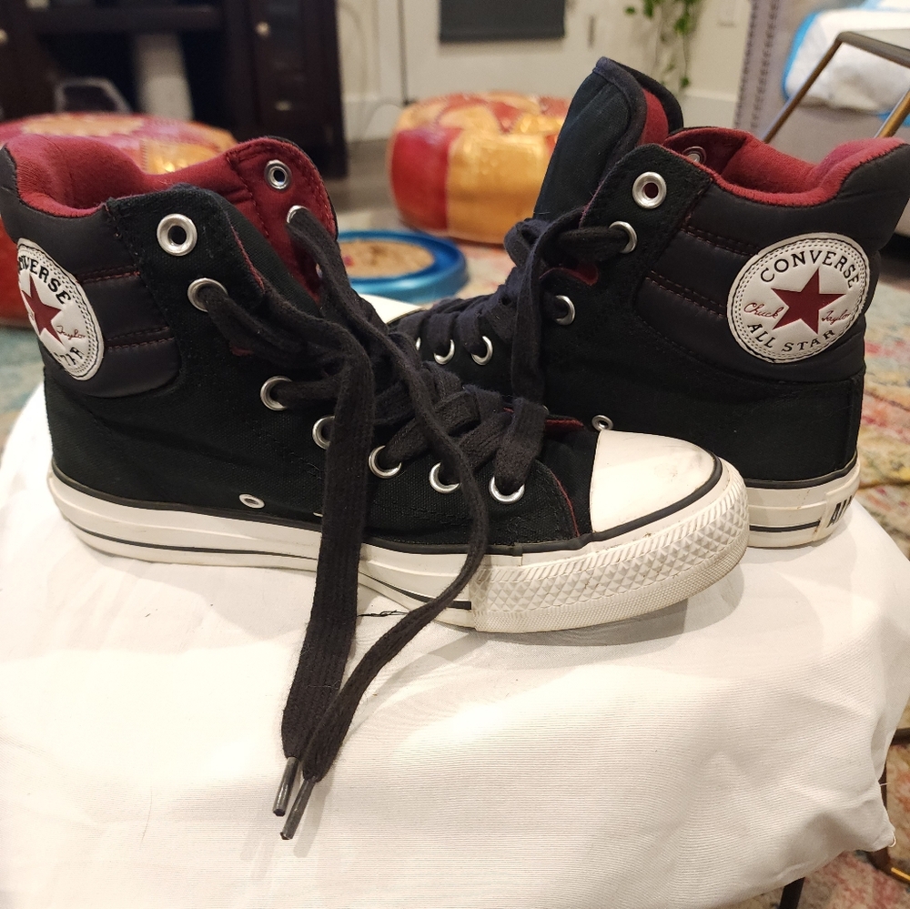 Converse Chuck Taylor Padded Collar High Top Sz 5 Kids / Women's 7